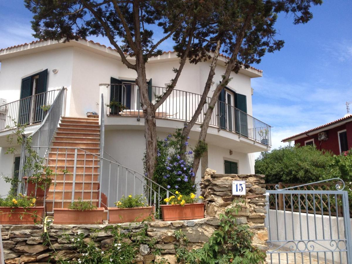 Il Ginepro Di Stintino Bed & Breakfast エクステリア 写真